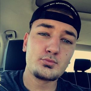 Meet your Posher, Josh